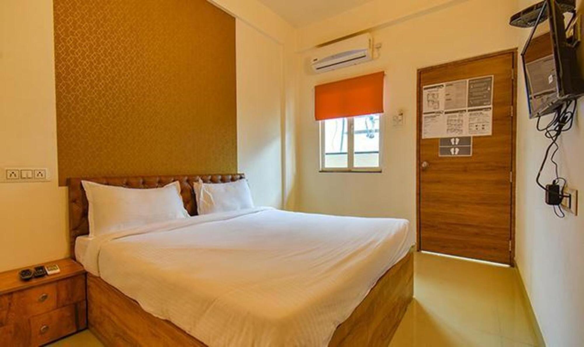 Fabhotel Tiru Residency Hotel Pune