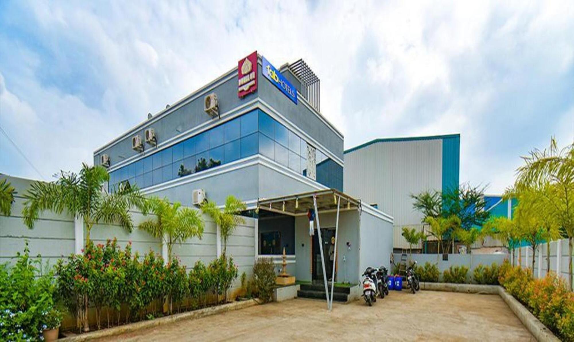Hotel Fabhotel Tiru Residency Pune