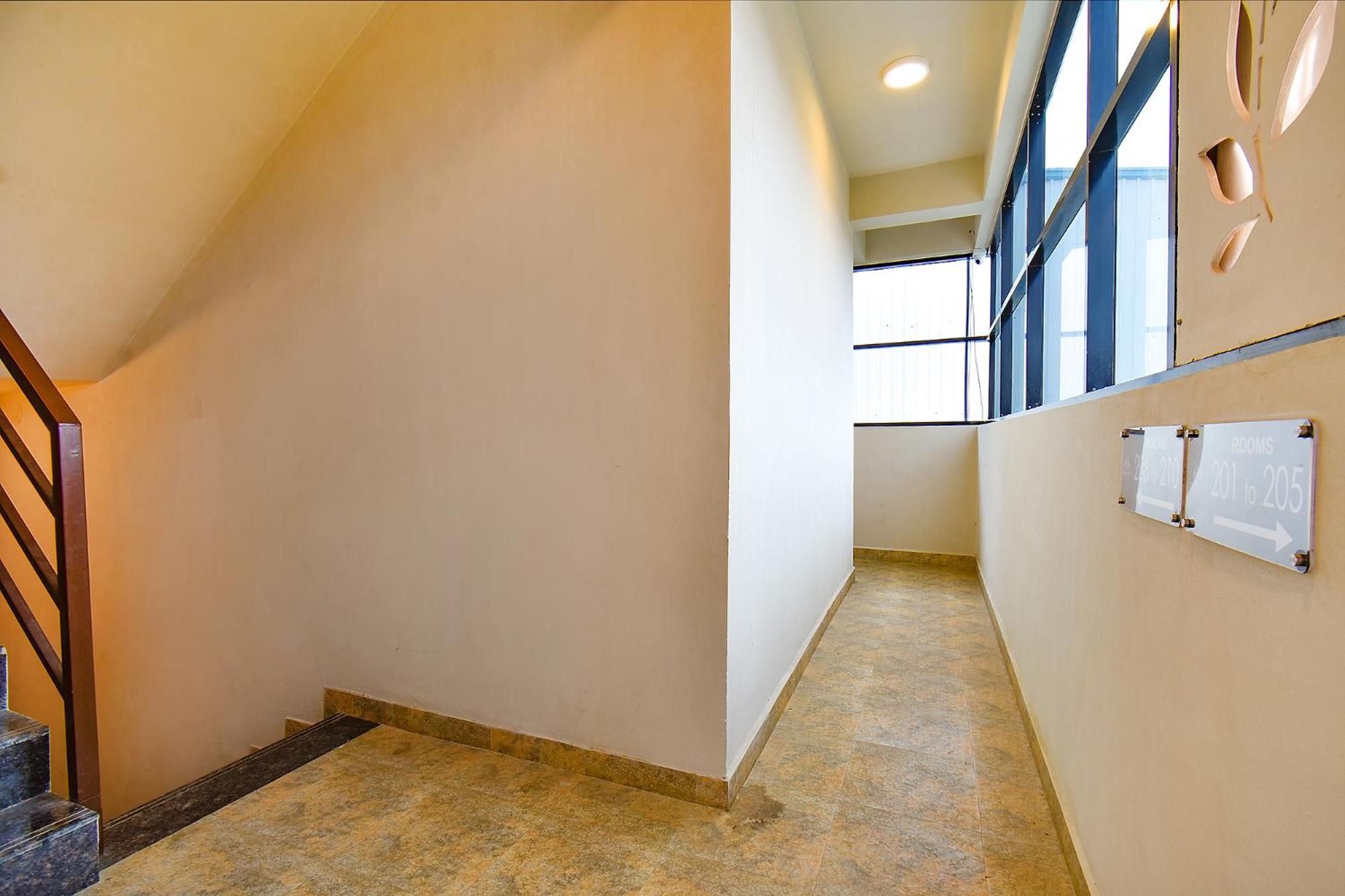 Fabhotel Tiru Residency 3*