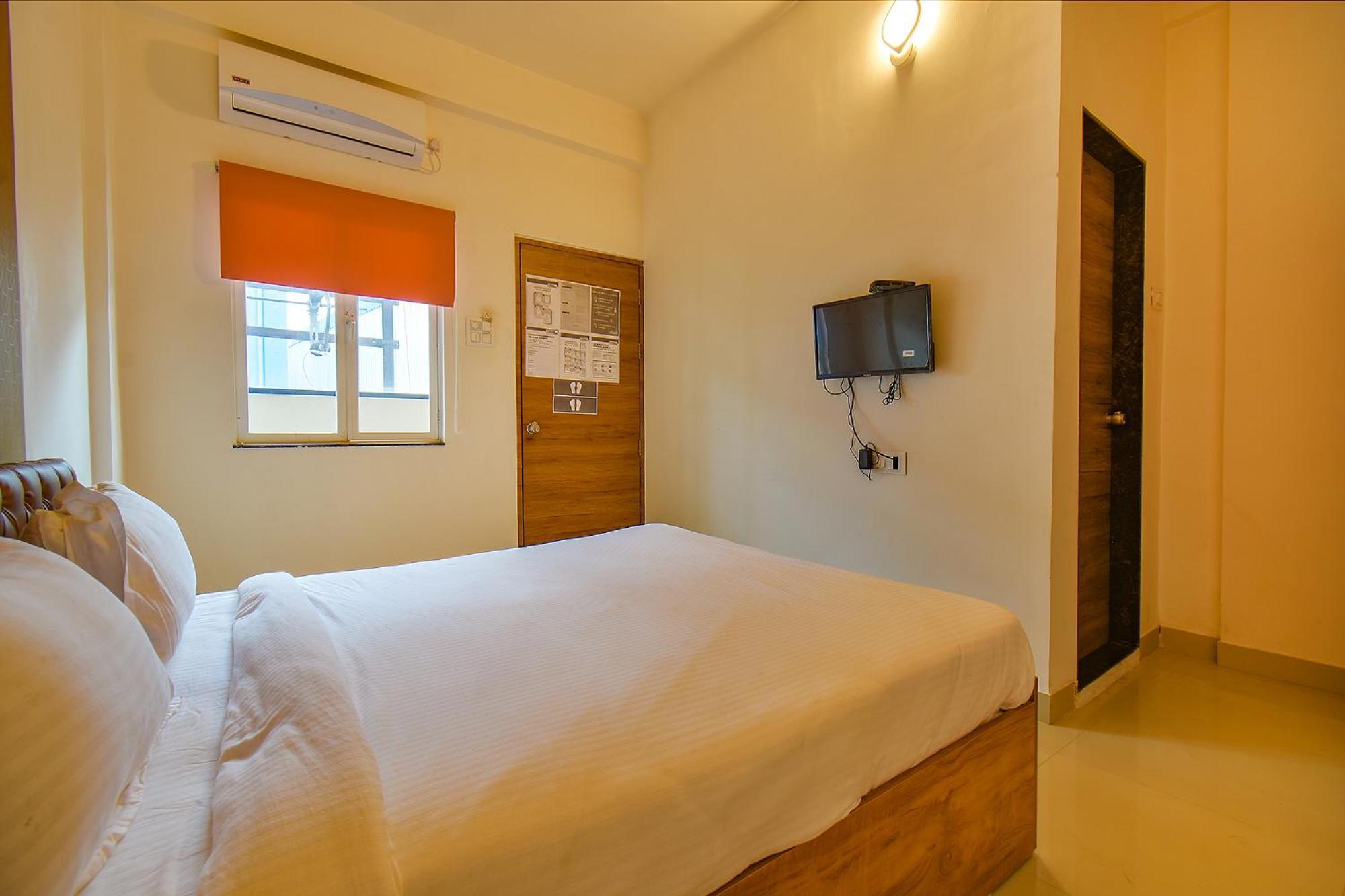 Fabhotel Tiru Residency Pune
