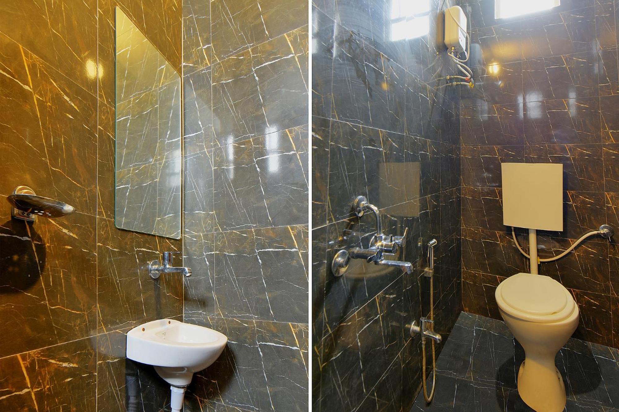 Fabhotel Tiru Residency